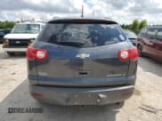 ✅ 2012 Chevrolet Traverse 1LT • VIN: 1GNKRGED2CJ332174 • Lot: 67398175. Wystawiony na Copart z przebiegiem Nie podano. Bezpłatny archiwum sprzedaży aukcyjnych z USA i szczegółowy raport historii pojazdu na DreamBid. Zdjęcie 6.