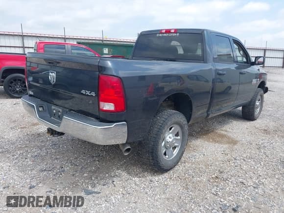 ✅ 2017 Ram 2500 Tradesman • VIN: 3C6UR5CL9HG612495 • Lot: 42026671. Wystawiony na IAAI z przebiegiem 95 265 mil. Bezpłatny archiwum sprzedaży aukcyjnych z USA i szczegółowy raport historii pojazdu na DreamBid. Zdjęcie 4.