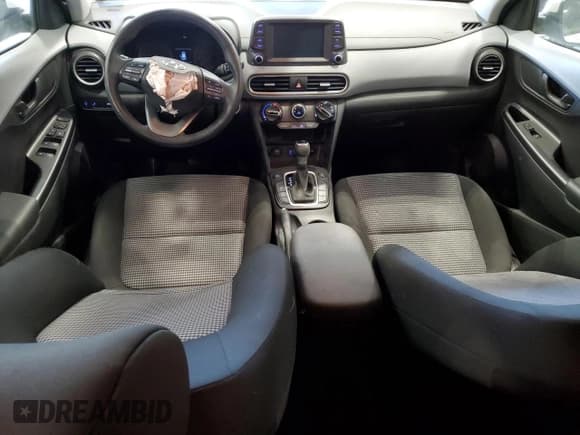 ✅ 2019 Hyundai Kona SEL • VIN: KM8K6CAA1KU353340 • Lot: 63295165. Listed on Copart with 43,510 mi. Free auction sales archive from the USA and detailed vehicle history report at DreamBid. Image 8.