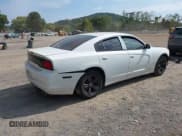 ✅ 2014 Dodge Charger SE • VIN: 2C3CDXBG9EH130371 • Lot: 43228536. Wystawiony na IAAI z przebiegiem 178 105 mil. Bezpłatny archiwum sprzedaży aukcyjnych z USA i szczegółowy raport historii pojazdu na DreamBid. Zdjęcie 4.