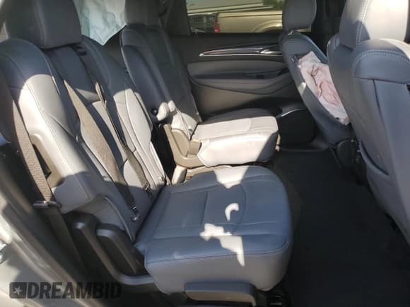 ✅ 2023 Buick Enclave Essence • VIN: 5GAEVAKW2PJ228909 • Лот: 64673995. Опубликован ранее на Copart с пробегом 21 072 миль. Бесплатный доступ к архиву аукционных продаж из США и подробный отчёт об истории автомобиля на DreamBid. Изображение 11.