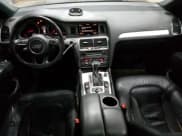 ✅ 2015 Audi Q7 S line Prestige • VIN: WA1DGAFE7FD017296 • Lot: 91050475. Wystawiony na Copart z przebiegiem 150 852 mil. Bezpłatny archiwum sprzedaży aukcyjnych z USA i szczegółowy raport historii pojazdu na DreamBid. Zdjęcie 8.