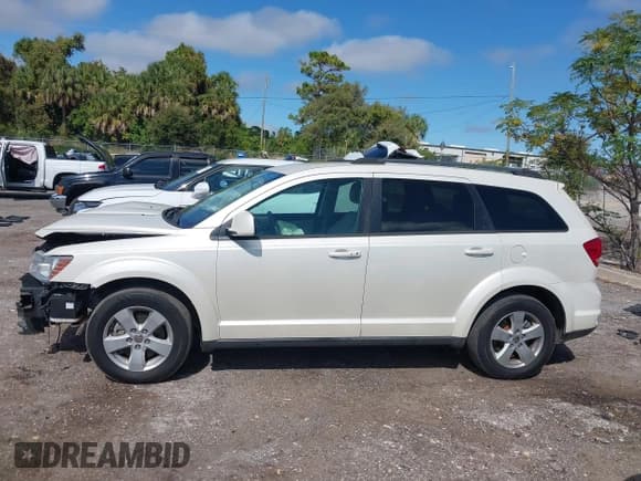✅ 2012 Dodge Journey SXT • VIN: 3C4PDCBB4CT368790 • Lot: 43561578. Listed on IAAI with 97,249 mi. Free auction sales archive from the USA and detailed vehicle history report at DreamBid. Image 14.