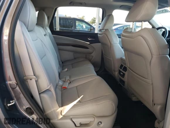 ✅ 2018 Acura MDX Technology • VIN: 5J8YD3H50JL006858 • Lot: 82539995. Wystawiony na Copart z przebiegiem 81 367 mil. Bezpłatny archiwum sprzedaży aukcyjnych z USA i szczegółowy raport historii pojazdu na DreamBid. Zdjęcie 11.