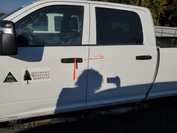 ✅ 2024 Ram 3500 Tradesman • VIN: 3C63R3GJ6RG242519 • Лот: 74437954. Опубликован ранее на Copart с пробегом Не указан. Бесплатный доступ к архиву аукционных продаж из США и подробный отчёт об истории автомобиля на DreamBid. Изображение 12.