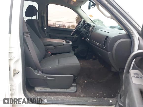 ✅ 2013 Chevrolet Silverado 1500 LT • VIN: 3GCPKSE70DG216846 • Lot: 43545307. Wystawiony na IAAI z przebiegiem 161 922 mil. Bezpłatny archiwum sprzedaży aukcyjnych z USA i szczegółowy raport historii pojazdu na DreamBid. Zdjęcie 5.