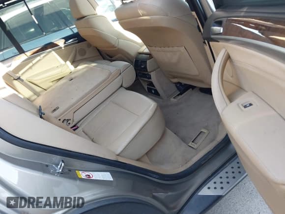 ✅ 2008 BMW X5 3.0si • VIN: 5UXFE43548L004202 • Лот: 43690824. Опубликован ранее на IAAI с пробегом 124 888 миль. Бесплатный доступ к архиву аукционных продаж из США и подробный отчёт об истории автомобиля на DreamBid. Изображение 8.