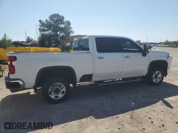 ✅ 2021 Chevrolet Silverado 1500 • VIN: 1GC4WPE70MF115201 • Лот: 43813045. Опубликован ранее на Copart с пробегом 83 971 миль. Бесплатный доступ к архиву аукционных продаж из США и подробный отчёт об истории автомобиля на DreamBid. Изображение 3.