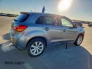 ✅ 2013 Mitsubishi Outlander ES • VIN: 4A4AP3AU5DE013668 • Lot: 90802195. Wystawiony na Copart z przebiegiem 118 099 mil. Bezpłatny archiwum sprzedaży aukcyjnych z USA i szczegółowy raport historii pojazdu na DreamBid. Zdjęcie 3.