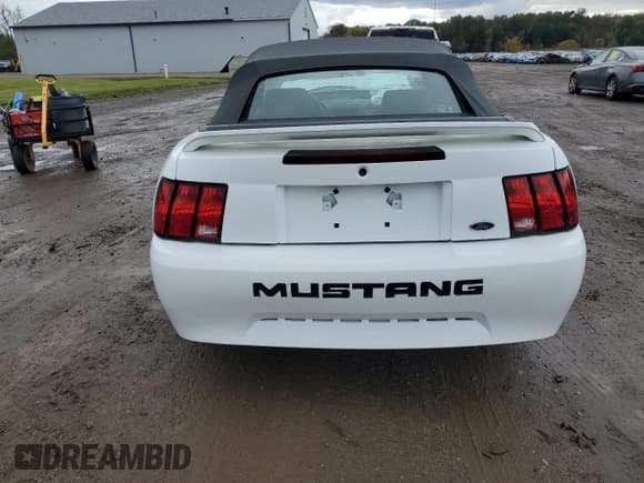 ✅ 1999 Ford Mustang • VIN: 1FAFP4441XF200540 • Lot: 89651515. Listed on Copart with 73,687 mi. Free auction sales archive from the USA and detailed vehicle history report at DreamBid. Image 6.