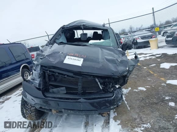 ✅ 2022 Chevrolet Silverado 1500 LT Trail Boss • VIN: 1GCPYFEDXNZ233067 • Lot: 41618201. Wystawiony na IAAI z przebiegiem 75 673 mil. Bezpłatny archiwum sprzedaży aukcyjnych z USA i szczegółowy raport historii pojazdu na DreamBid. Zdjęcie 12.