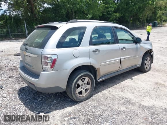 ✅ 2007 Chevrolet Equinox LS • VIN: 2CNDL13F976093368 • Лот: 42460057. Опубликован ранее на IAAI с пробегом 222 983 миль. Бесплатный доступ к архиву аукционных продаж из США и подробный отчёт об истории автомобиля на DreamBid. Изображение 4.