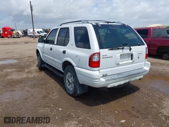 ✅ 2001 Isuzu Rodeo S • VIN: 4S2CK58W414357404 • Lot: 42479053. Listed on IAAI with Not provided. Free auction sales archive from the USA and detailed vehicle history report at DreamBid. Image 3.