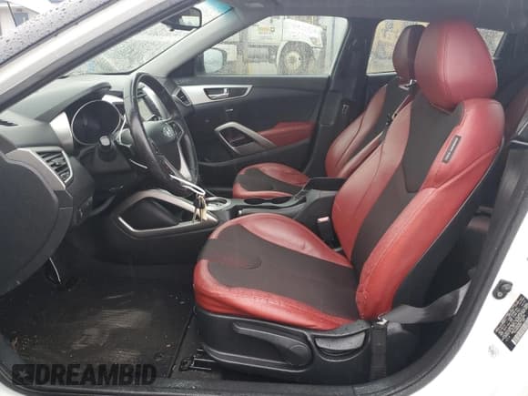 ✅ 2012 Hyundai Veloster w/Gray Int • VIN: KMHTC6AD3CU035360 • Lot: 80714504. Wystawiony na Copart z przebiegiem 188 673 mil. Bezpłatny archiwum sprzedaży aukcyjnych z USA i szczegółowy raport historii pojazdu na DreamBid. Zdjęcie 7.