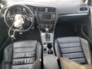 ✅ 2016 Volkswagen Golf R • VIN: WVWLF7AU5GW210266 • Lot: 78886424. Wystawiony na Copart z przebiegiem 59 831 mil. Bezpłatny archiwum sprzedaży aukcyjnych z USA i szczegółowy raport historii pojazdu na DreamBid. Zdjęcie 8.