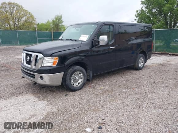 ✅ 2020 Nissan NV 3500 HD SL • VIN: 5BZAF0AA3LN851565 • Lot: 41874530. Wystawiony na IAAI z przebiegiem 84 279 mil. Bezpłatny archiwum sprzedaży aukcyjnych z USA i szczegółowy raport historii pojazdu na DreamBid. Zdjęcie 21.