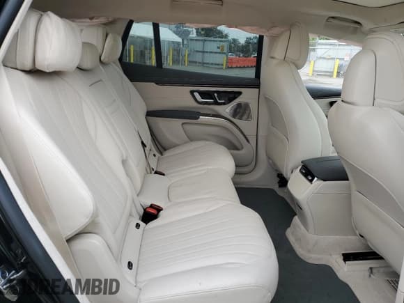 ✅ 2023 Mercedes-Benz EQS 450 • VIN: 4JGDM2EB0PA008000 • Лот: 71283603. Опубликован ранее на Copart с пробегом 338 миль. Бесплатный доступ к архиву аукционных продаж из США и подробный отчёт об истории автомобиля на DreamBid. Изображение 11.