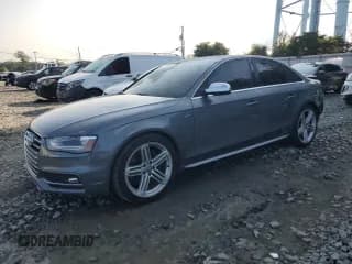 ✅ 2014 Audi S4 Premium Plus • VIN: WAUBGAFL4EA056937 • Lot: 71153525. Wystawiony na Copart z przebiegiem 166 304 mil. Bezpłatny archiwum sprzedaży aukcyjnych z USA i szczegółowy raport historii pojazdu na DreamBid. Zdjęcie 1.