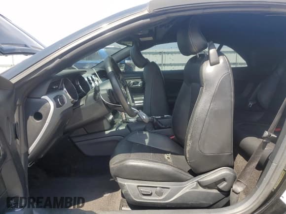 ✅ 2015 Ford Mustang GT Premium • VIN: 1FATP8FF4F5324573 • Lot: 50920815. Wystawiony na Copart z przebiegiem 82 187 mil. Bezpłatny archiwum sprzedaży aukcyjnych z USA i szczegółowy raport historii pojazdu na DreamBid. Zdjęcie 7.