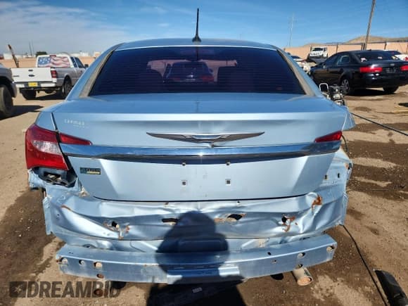 ✅ 2012 Chrysler 200 Touring • VIN: 1C3CCBBG7CN139452 • Lot: 90944035. Wystawiony na Copart z przebiegiem 150 840 mil. Bezpłatny archiwum sprzedaży aukcyjnych z USA i szczegółowy raport historii pojazdu na DreamBid. Zdjęcie 6.