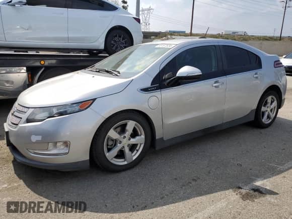 2015 Chevrolet Volt z VIN 1G1RC6E4XFU134828, wystawiony jako Copart lot #55167524 z przebiegiem 187 670 mil mil oraz . Historia ofert i sprzedaży dostępna na DreamBid. Obrazek 1.