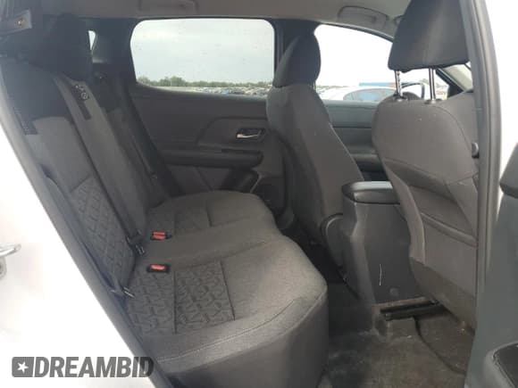 ✅ 2025 Nissan Kicks SV • VIN: 3N8AP6CA8SL393750 • Lot: 91564885. Listed on Copart with 11,501 mi. Free auction sales archive from the USA and detailed vehicle history report at DreamBid. Image 11.