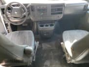 ✅ 2010 Chevrolet Express Passenger LT • VIN: 1GA2G1DGXA1120734 • Lot: 80708515. Wystawiony na Copart z przebiegiem 253 137 mil. Bezpłatny archiwum sprzedaży aukcyjnych z USA i szczegółowy raport historii pojazdu na DreamBid. Zdjęcie 8.