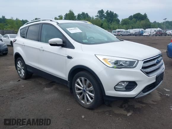 ✅ 2017 Ford Escape Titanium • VIN: 1FMCU9J95HUA35281 • Лот: 42839565. Опубликован ранее на IAAI с пробегом 152 415 миль. Бесплатный доступ к архиву аукционных продаж из США и подробный отчёт об истории автомобиля на DreamBid. Изображение 1.