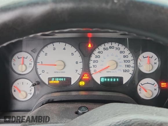 ✅ 2003 Dodge 2500 ST • VIN: 1D7KU28D13J558881 • Лот: 92012775. Опубликован ранее на Copart с пробегом 218 441 миль. Бесплатный доступ к архиву аукционных продаж из США и подробный отчёт об истории автомобиля на DreamBid. Изображение 9.