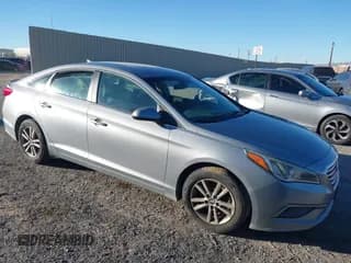 ✅ 2017 Hyundai Sonata SE • VIN: 5NPE24AF4HH488622 • Lot: 43645366. Listed on IAAI with 118,556 mi. Free auction sales archive from the USA and detailed vehicle history report at DreamBid. Image 1.