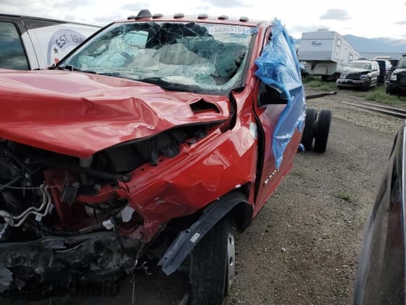 ✅ 2019 Ram 5500 • VIN: 3C7WRNCLXKG682955 • Лот: 58966764. Опубликован ранее на Copart с пробегом Не указан. Бесплатный доступ к архиву аукционных продаж из США и подробный отчёт об истории автомобиля на DreamBid. Изображение 1.