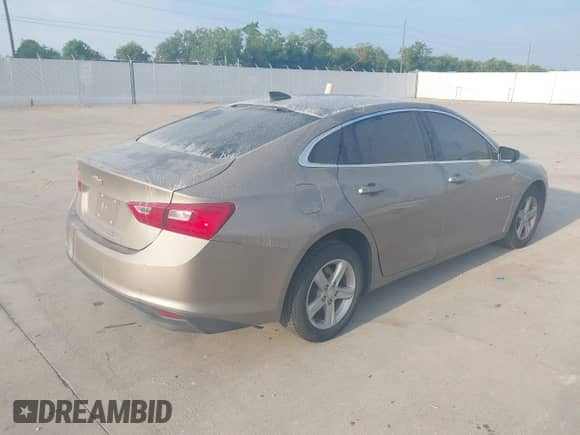 2022 Chevrolet Malibu LS с VIN 1G1ZB5ST7NF215247, выставлен на аукционе IAAI как лот 43224426 с пробегом 108 486 миль миль и . История ставок и продаж доступна на DreamBid. Изображение 4.