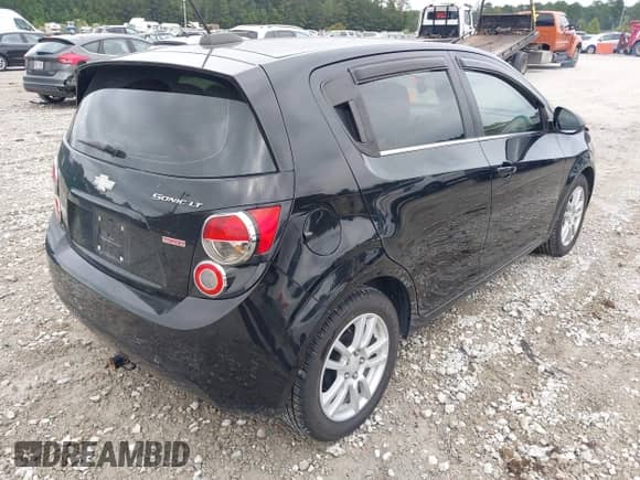 2016 Chevrolet Sonic LT с VIN 1G1JC6SB6G4124413, выставлен на аукционе IAAI как лот 43455488 с пробегом 81 350 миль миль и . История ставок и продаж доступна на DreamBid. Изображение 4.