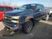 2006 Chevrolet Silverado 1500 LS z VIN 2GCEK19B761349793, wystawiony jako Copart lot #81823174 z przebiegiem 120 358 mil mil oraz Czysty tytuł • Clean title. Historia ofert i sprzedaży dostępna na DreamBid. Obrazek 1.