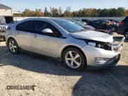 ✅ 2011 Chevrolet Volt • VIN: 1G1RC6E47BU101005 • Lot: 76943174. Wystawiony na Copart z przebiegiem Nie podano. Bezpłatny archiwum sprzedaży aukcyjnych z USA i szczegółowy raport historii pojazdu na DreamBid. Zdjęcie 4.