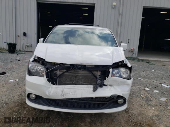 ✅ 2017 Dodge Grand Caravan GT • VIN: 2C4RDGEG2HR698820 • Lot: 81872815. Wystawiony na Copart z przebiegiem 127 311 mil. Bezpłatny archiwum sprzedaży aukcyjnych z USA i szczegółowy raport historii pojazdu na DreamBid. Zdjęcie 5.