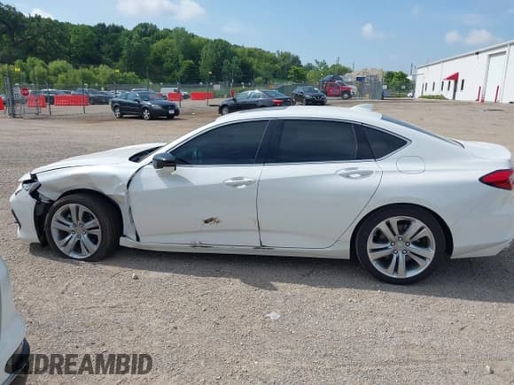 ✅ 2021 Acura TLX Technology • VIN: 19UUB5F47MA007502 • Lot: 42750790. Listed on IAAI with 41,303 mi. Free auction sales archive from the USA and detailed vehicle history report at DreamBid. Image 14.