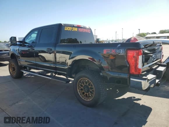 ✅ 2018 Ford F-250 XL • VIN: 1FT7W2BT1JEC25743 • Лот: 56203205. Опубликован ранее на Copart с пробегом 74 385 миль. Бесплатный доступ к архиву аукционных продаж из США и подробный отчёт об истории автомобиля на DreamBid. Изображение 2.