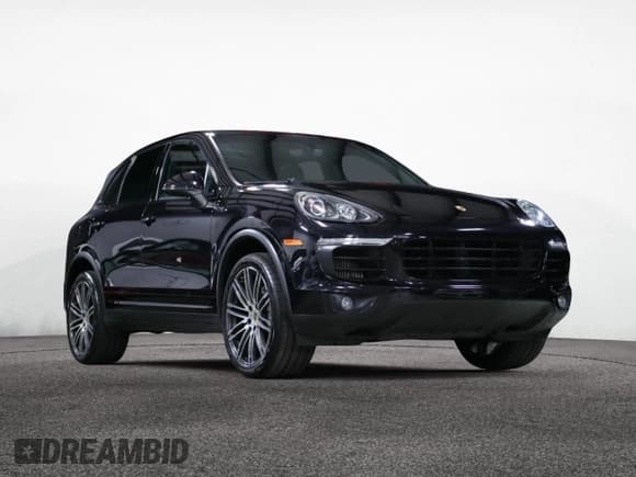 ✅ 2018 Porsche Cayenne S • VIN: WP1AB2A26JLA60843 • Lot: 91173135. Wystawiony na Copart z przebiegiem 64 268 mil. Bezpłatny archiwum sprzedaży aukcyjnych z USA i szczegółowy raport historii pojazdu na DreamBid. Zdjęcie 1.