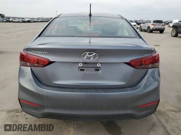 2020 Hyundai Accent SE z VIN 3KPC24A65LE115125, wystawiony jako Copart lot #42915904 z przebiegiem 52 946 mil mil oraz . Historia ofert i sprzedaży dostępna na DreamBid. Obrazek 6.