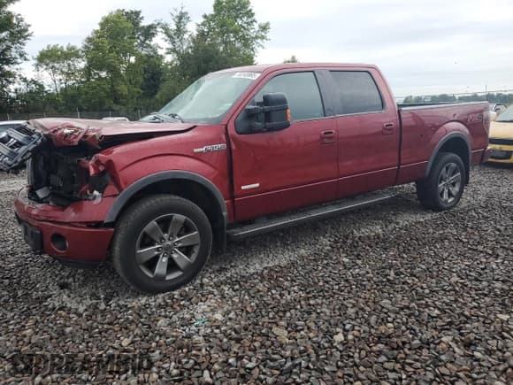 ✅ 2014 Ford F-150 XL • VIN: 1FTFW1ET5EKG37687 • Lot: 70248965. Wystawiony na Copart z przebiegiem 152 048 mil. Bezpłatny archiwum sprzedaży aukcyjnych z USA i szczegółowy raport historii pojazdu na DreamBid. Zdjęcie 1.