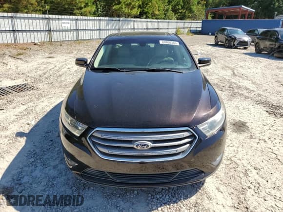 ✅ 2013 Ford Taurus SEL • VIN: 1FAHP2E93DG183480 • Lot: 80808365. Listed on Copart with 151,025 mi. Free auction sales archive from the USA and detailed vehicle history report at DreamBid. Image 5.