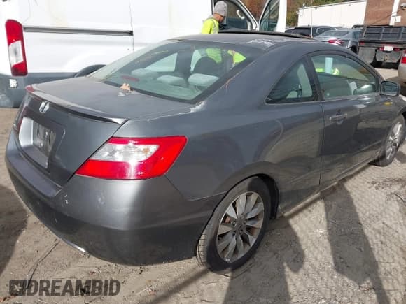 ✅ 2010 Honda Civic EX • VIN: 2HGFG1B84AH521932 • Lot: 43552686. Listed on IAAI with 223,298 mi. Free auction sales archive from the USA and detailed vehicle history report at DreamBid. Image 4.