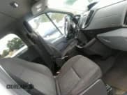 ✅ 2015 Ford Transit XL • VIN: 1FMZK1YM2FKA95295 • Lot: 43346734. Wystawiony na IAAI z przebiegiem 207 411 mil. Bezpłatny archiwum sprzedaży aukcyjnych z USA i szczegółowy raport historii pojazdu na DreamBid. Zdjęcie 5.