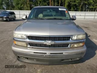 ✅ 2005 Chevrolet Suburban LT • VIN: 3GNEC16Z05G147552 • Lot: 74532414. Wystawiony na Copart z przebiegiem 187 867 mil. Bezpłatny archiwum sprzedaży aukcyjnych z USA i szczegółowy raport historii pojazdu na DreamBid. Zdjęcie 5.