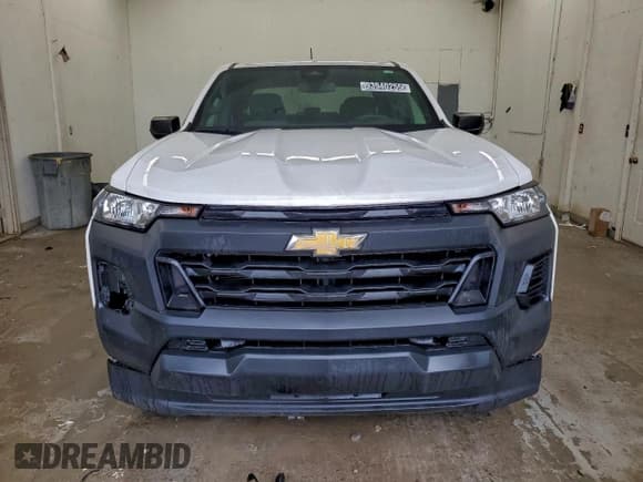 ✅ 2024 Chevrolet Colorado 2WD Work Truck • VIN: 1GCGSBEC7R1244680 • Лот: 93940255. Опубликован ранее на Copart с пробегом 13 144 миль. Бесплатный доступ к архиву аукционных продаж из США и подробный отчёт об истории автомобиля на DreamBid. Изображение 5.