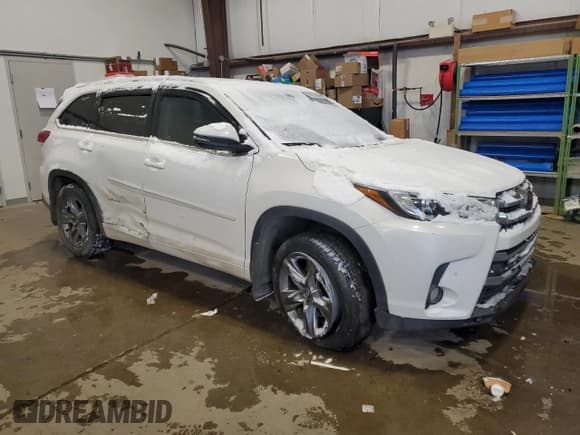 ✅ 2018 Toyota Highlander Limited • VIN: 5TDDZRFH6JS867118 • Lot: 43810385. Wystawiony na Copart z przebiegiem 200 925 mil. Bezpłatny archiwum sprzedaży aukcyjnych z USA i szczegółowy raport historii pojazdu na DreamBid. Zdjęcie 4.