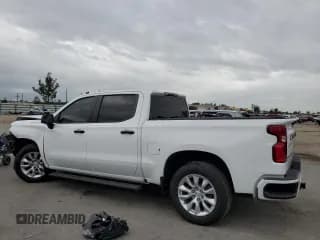 ✅ 2021 Chevrolet Silverado 1500 Custom • VIN: 1GCPWBEK1MZ287563 • Lot: 38712103. Wystawiony na Copart z przebiegiem 18 976 mil. Bezpłatny archiwum sprzedaży aukcyjnych z USA i szczegółowy raport historii pojazdu na DreamBid. Zdjęcie 2.