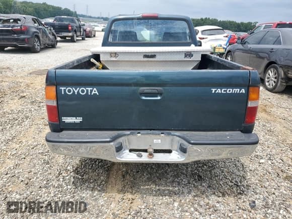 ✅ 1998 Toyota Tacoma • VIN: 4TANL42N2WZ126681 • Lot: 66605225. Listed on Copart with 399,208 mi. Free auction sales archive from the USA and detailed vehicle history report at DreamBid. Image 6.