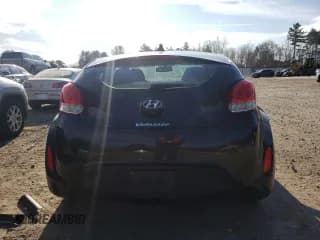 ✅ 2013 Hyundai Veloster w/Black Int • VIN: KMHTC6AD9DU121578 • Lot: 86397344. Wystawiony na Copart z przebiegiem 139 302 mil. Bezpłatny archiwum sprzedaży aukcyjnych z USA i szczegółowy raport historii pojazdu na DreamBid. Zdjęcie 6.